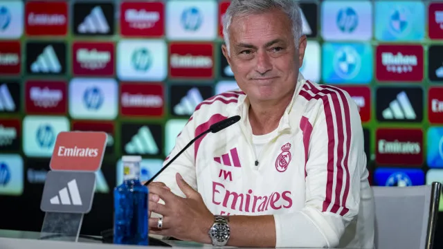‘e-incrivel’:-mourinho-se-rende-a-mbappe,-mas-evita-comparacao-com-cr7