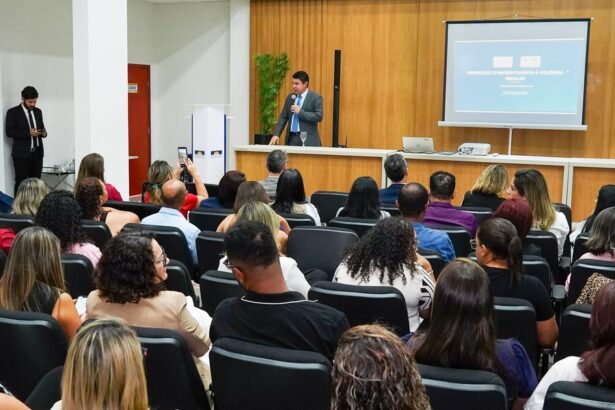 mpto-reune-diretores-de-escolas-em-palmas-para-alinhar-fluxo-de-notificacao-de-violencia-escolar-e-conciliacao