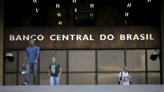 investimento-em-acoes-brasileiras-e-positivo-em-us$-1,689-bilhao-em-julho,-revela-bc