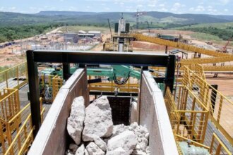cmn-facilita-credito-emergencial-a-fertilizantes-e-minerais-criticos