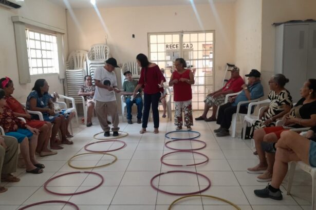 em-palmas,-cras-kraho-promove-inclusao-digital-e-alerta-sobre-golpes-nas-redes-sociais