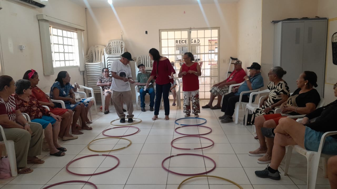 em-palmas,-cras-kraho-promove-inclusao-digital-e-alerta-sobre-golpes-nas-redes-sociais