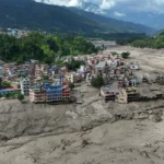 sobe-para-472-numero-de-mortos-devido-a-enxurrada-na-fronteira-nepal-tibete