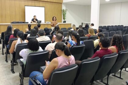 prefeitura-de-palmas-promove-alinhamento-entre-tecnicos-e-gerentes-dos-cras