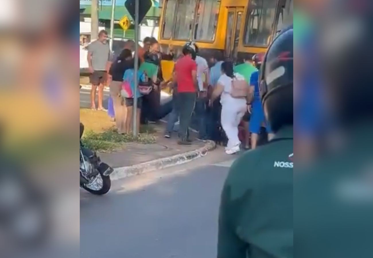 mulher-vai-parar-debaixo-de-onibus-apos-acidente-e-e-resgatada-com-ajuda-de-pedestres-no-to;