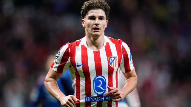 julian-alvarez-retorna-aos-treinos-pelo-atletico-de-madrid-e-dirigente-torce-por-reintegracao