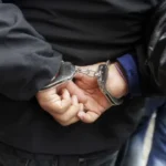 homem-e-preso-sob-suspeita-de-tentar-estuprar-menino-em-praia-de-guaruja-(sp)
