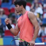 alcaraz-vence-na-estreia-no-us-open-apos-mais-de-4-meses-parado-por-lesao