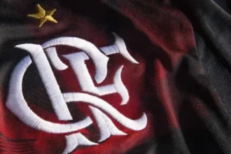 flamengo-anuncia-a-contratacao-do-atacante-anthony-valencia