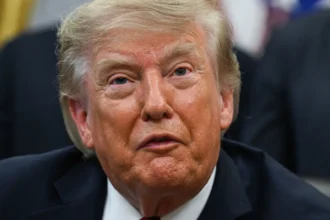 trump-sugere-mudar-nome-do-estreito-de-ormuz-para-“estreito-trump”