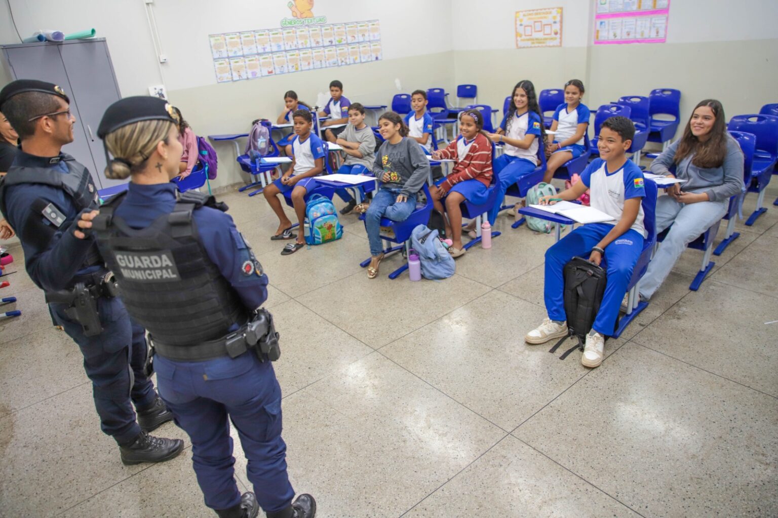 guarda-municipal-reforca-seguranca-nas-escolas-e-creches-de-araguaina-com-o-programa-guardia-escolar