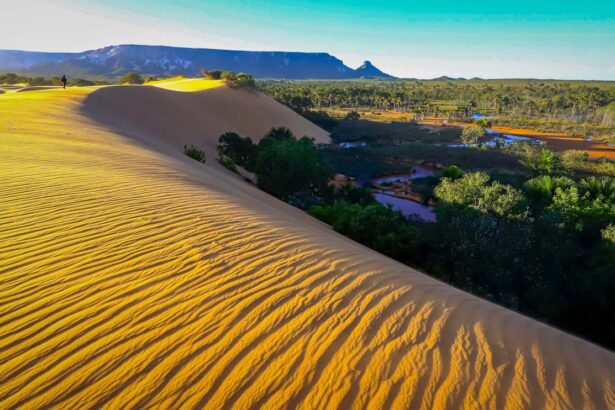 parque-estadual-no-tocantins-tem-cachoeiras,-dunas-e-fervedouros-onde-e-impossivel-afundar
