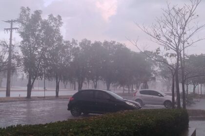 chuva-com-vento-e-registrada-em-palmas-neste-(5);-veja-a-previsao
