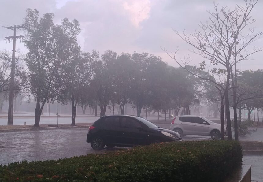 chuva-com-vento-e-registrada-em-palmas-neste-(5);-veja-a-previsao