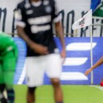 flamengo-supera-remo-em-belem-e-vira-lider-provisorio-do-brasileirao