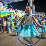 via-lago-se-enche-de-cores-e-emocao-em-desfile-que-celebra-a-independencia-do-brasil