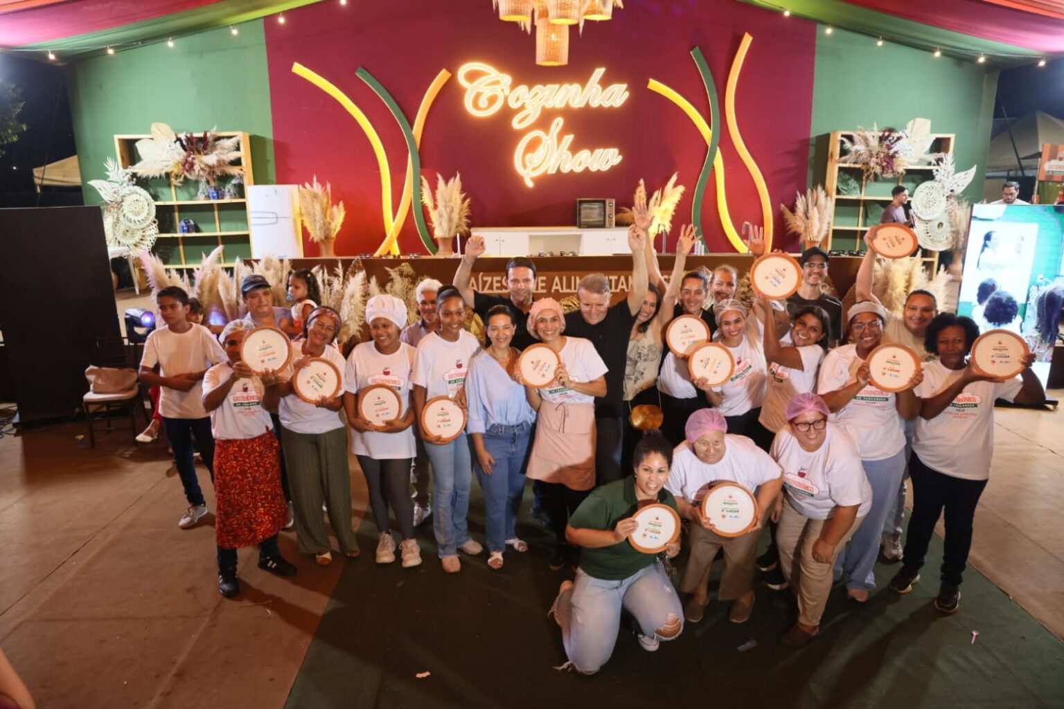 festival-gastronomico-de-taquarucu-encerra-sua-20a-edicao-com-premiacao,-forro-e-publico-de-30-mil-pessoas