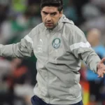 abel-ferreira-sob-ataque:-“o-palmeiras-e-muito-maior-do-que-voce”