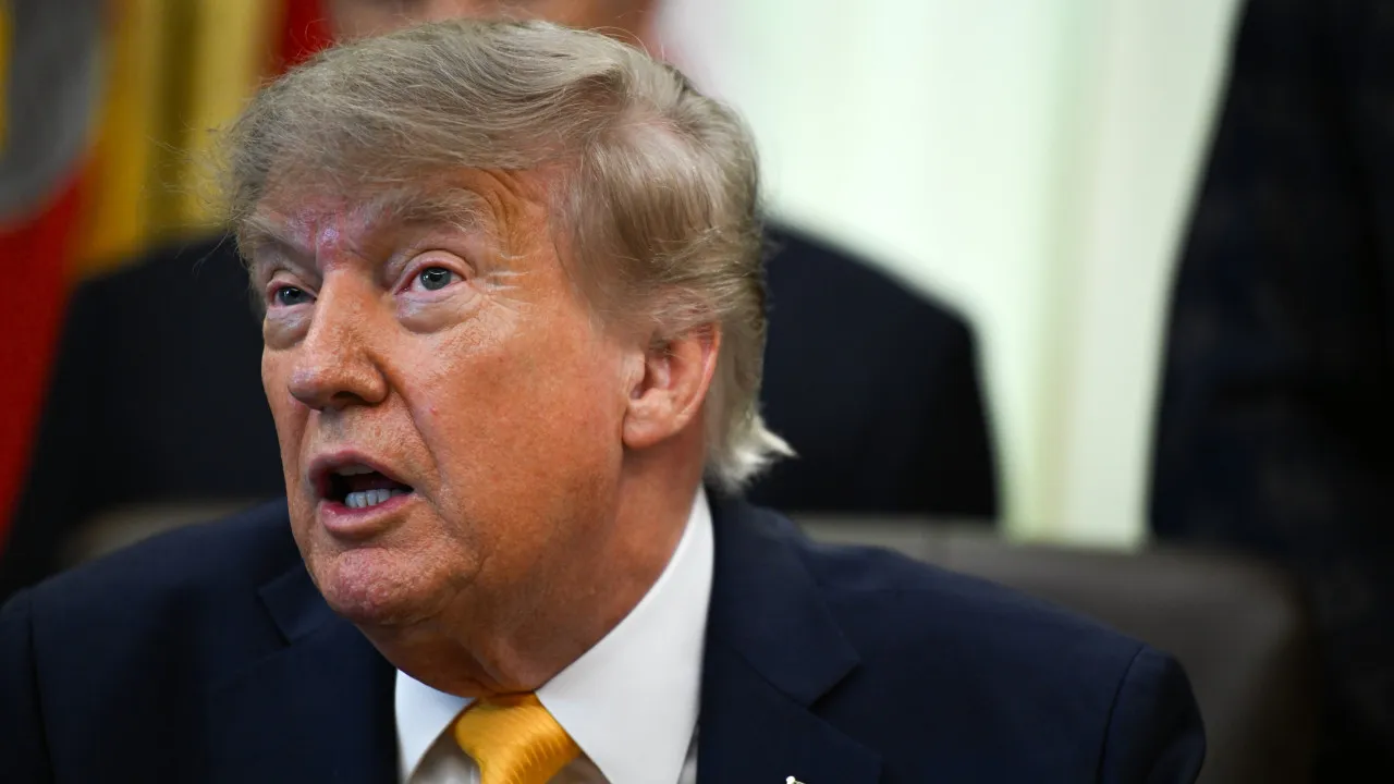 trump-pede-fim-da-guerra-a-putin,-que-diz-nao-ter-“planos-hostis”-contra-europa