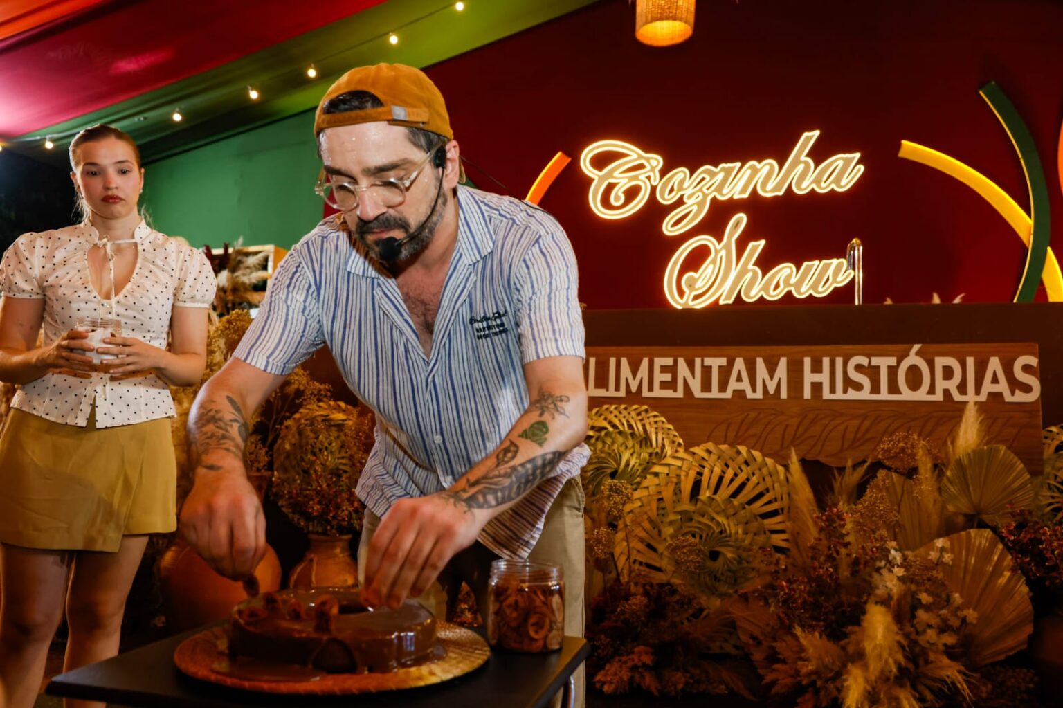 confeitaria-e-sabores-regionais-sao-destaque-na-cozinha-show-na-terceira-noite-do-festival-gastronomico-de-taquarucu
