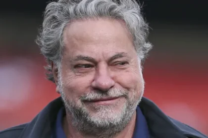 conselho-do-sao-paulo-decide-nesta-quarta-feira-se-expulsara-casares-do-clube