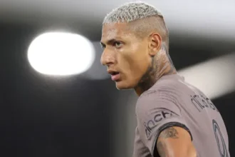 richarlison-e-vasco-terminam-sem-acordo,-e-atacante-segue-no-tottenham