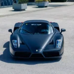 ferrari-enzo-unico-no-mundo-vai-a-leilao-apos-passar-por-familia-real