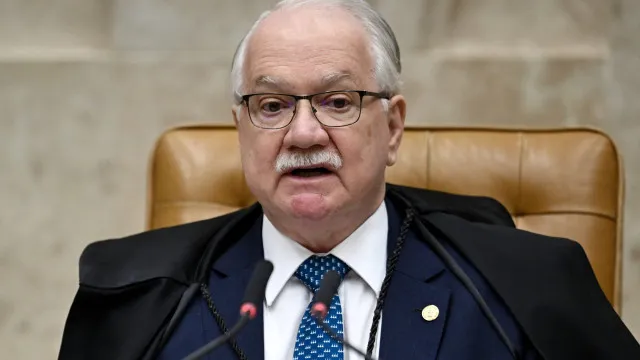 fachin-nega-pedido-de-gilmar-e-mantem-apenas-investigacao-contra-moraes-na-pauta-do-stf