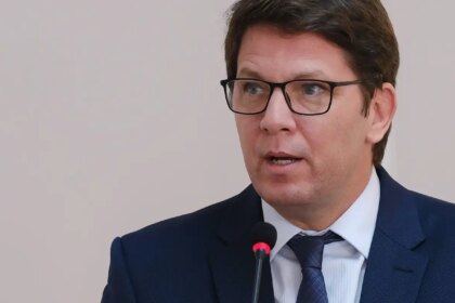 dino-aponta-indicios-de-lideranca-de-mario-frias-em-desvio-de-emendas