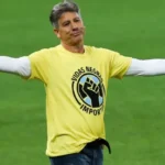 apos-demitir-luis-castro,-gremio-chega-a-acordo-para-volta-de-renato-gaucho