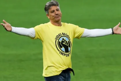 apos-demitir-luis-castro,-gremio-chega-a-acordo-para-volta-de-renato-gaucho