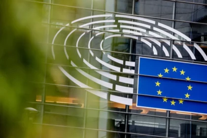 parlamento-europeu-aponta-russia-como-principal-ameaca-externa-a-ue