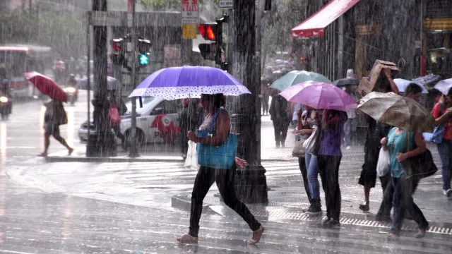 sao-paulo-deve-ter-chuva-fraca-e-temperatura-maxima-de-18°c-nesta-quarta-(16)