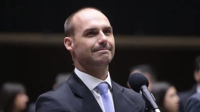 eduardo-bolsonaro-elogia-tentativa-de-interferencia-dos-eua-na-eleicoes