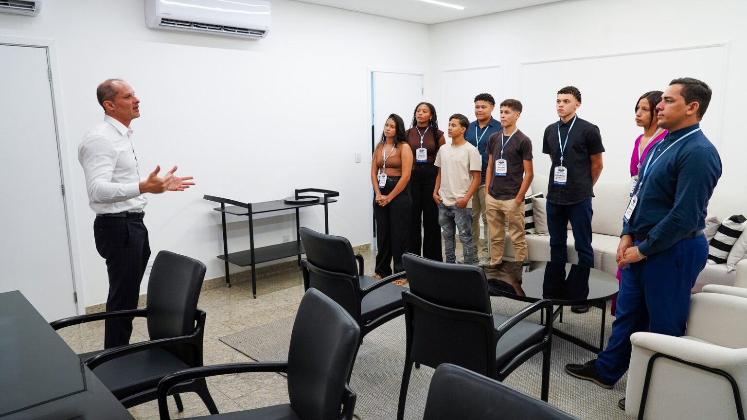 alunos-de-carmolandia-conhecem-o-mpto-e-vivenciam-experiencia-de-cidadania-em-visita-a-capital