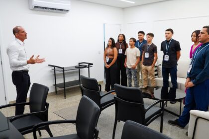 alunos-de-carmolandia-conhecem-o-mpto-e-vivenciam-experiencia-de-cidadania-em-visita-a-capital