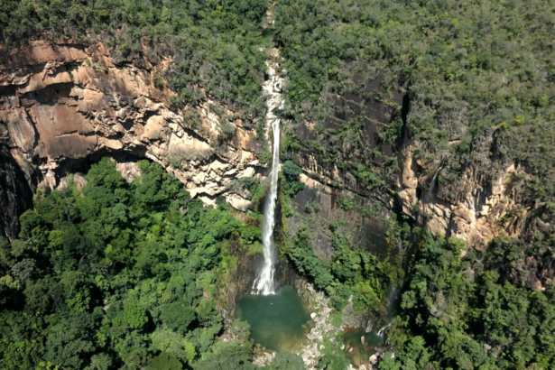 acesso-a-cachoeira-paradisiaca-no-to-vira-disputa-judicial-apos-estrada-ser-bloqueada