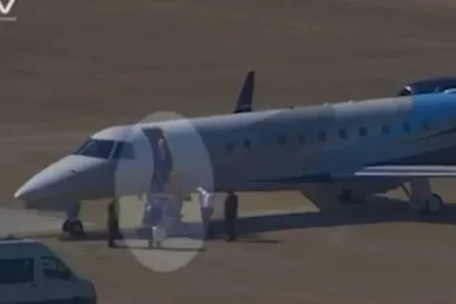 video-de-2025-mostra-moraes-saindo-de-jatinho-de-vorcaro,-diz-jornal