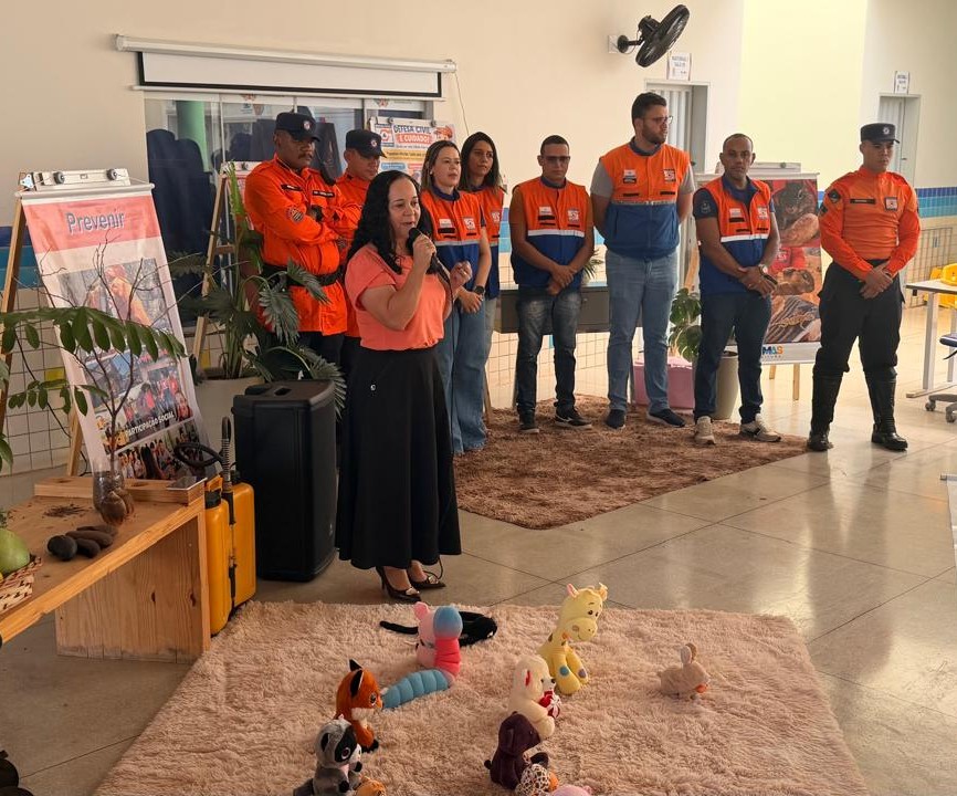 defesa-civil-promove-acao-educativa-no-cmei-terezinha-alves-evangelista-no-dia-da-arvore