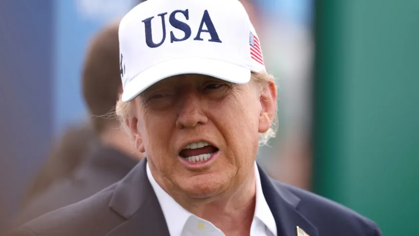 por-que-grandes-tvs-suspenderam-a-cobertura-conjunta-de-donald-trump?