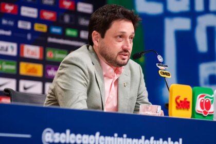 arthur-elias-convoca-selecao-feminina-para-amistosos-contra-argentina