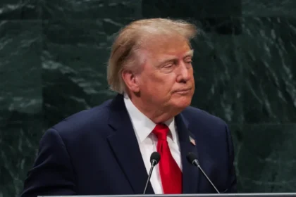 apos-ameacar-“aniquilar”-ira,-trump-revela-reuniao-de-3h-“muito-boa”