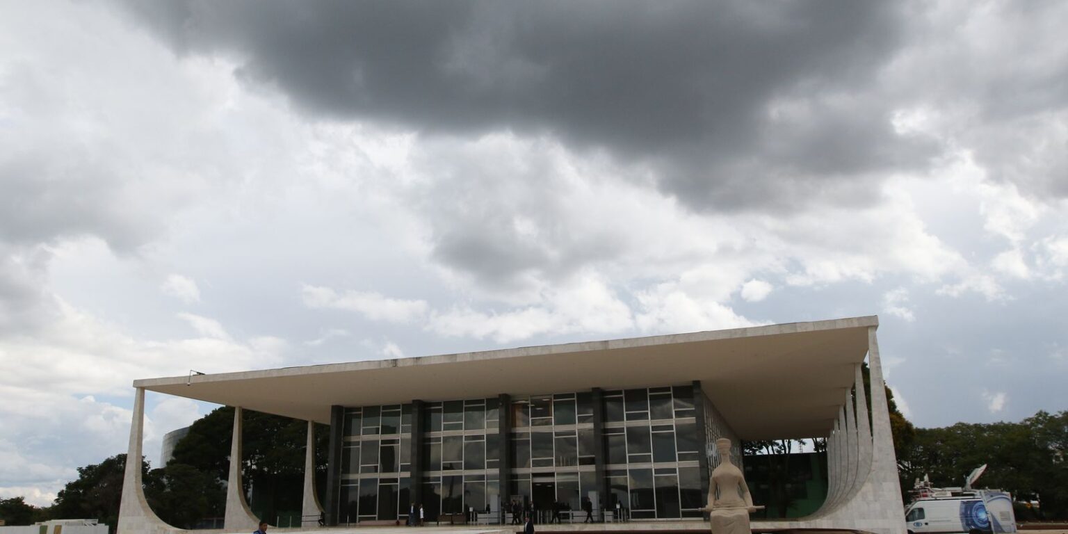 zambelli-pede-ao-stf-salvo-conduto-para-vir-ao-brasil-votar-na-mae