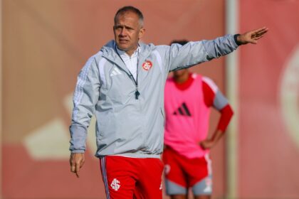 internacional-contrata-tecnico-eduardo-baptista-ate-o-fim-da-temporada