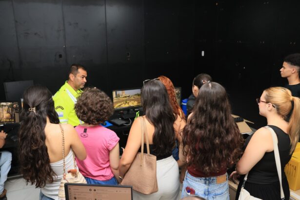 universitarios-conhecem-gestao-da-mobilidade-e-planejamento-urbano-durante-visita-a-semobt