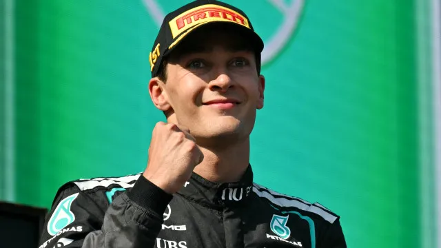 formula-1:-russell-supera-verstappen-por-0.1s-e-vence-gp-do-azerbaijao