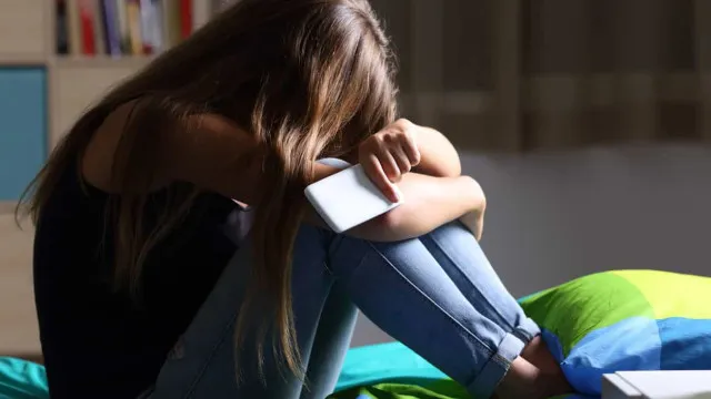saiba-reconhecer-sinais-de-alerta-para-suicidio-em-criancas-e-adolescentes