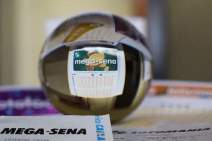 mega-sena-3063-acumula-e-premiacao-pode-chegar-a-r$-52-milhoes-na-terca-(29)
