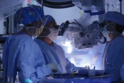 quase-metade-dos-medicos-de-utis-brasileiras-tem-risco-de-burnout,-diz-estudo