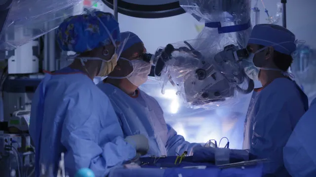 quase-metade-dos-medicos-de-utis-brasileiras-tem-risco-de-burnout,-diz-estudo